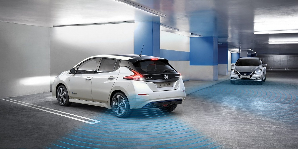 New Nissan LEAF with Intelligent Mobility technologies